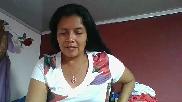 Snapshot of DianaOchoa_ chatting on 04-29-26, 08:26 DianaOchoa online show from 04-29-26, 08:26