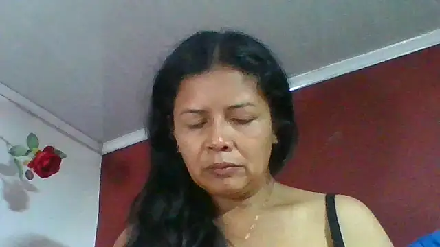 Snapshot of DianaOchoa_ chatting on 05-07-26, 10:09 DianaOchoa online show from 05-07-26, 10:09