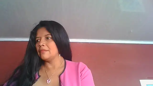 Snapshot of DianaOchoa_ chatting on 06-26-26, 12:09 DianaOchoa online show from 06-26-26, 12:09