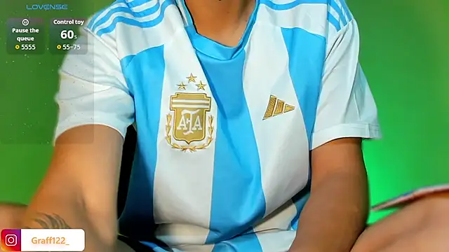 Snapshot of Archie-Davis chatting on 10-19-25, 12:39 Archie-Davis online show from 10-19-25, 12:39