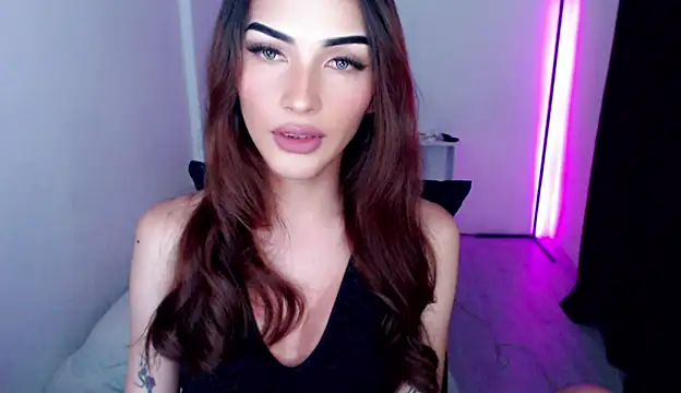 Snapshot of Alicegreenexx chatting on 04-26-26, 12:19 Alicegreenexx online show from 04-26-26, 12:19