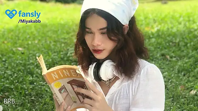 Snapshot of chakababe chatting on 06-14-26, 02:24 chakababe online show from 06-14-26, 02:24