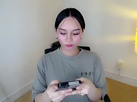 holly tabby online show from 01-06-26, 09:18