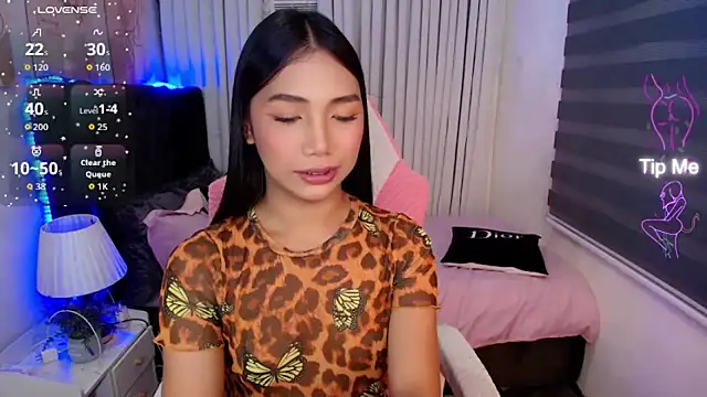 Snapshot of naughtyjayde chatting on 04-20-26, 08:43 naughtyjayde online show from 04-20-26, 08:43