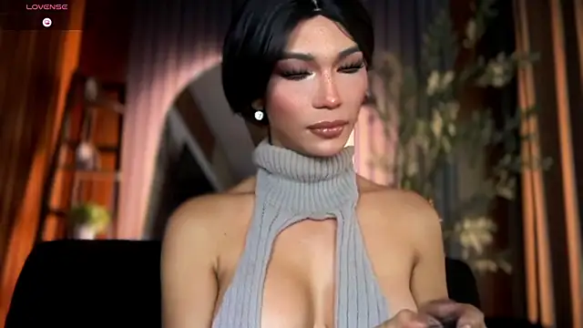 Snapshot of Huntress_xxx chatting on 06-26-26, 12:59 Huntress xxx online show from 06-26-26, 12:59