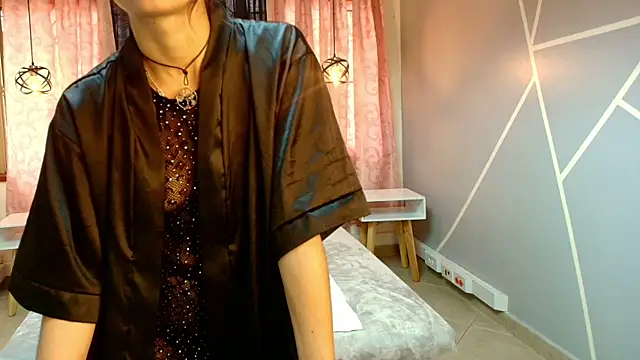 Mia Holly   online show from 10-10-25, 07:35