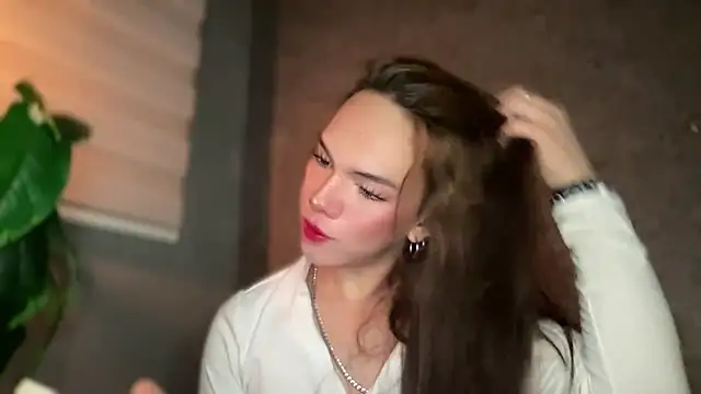 Misselliefayexxx online show from 12-20-25, 08:54