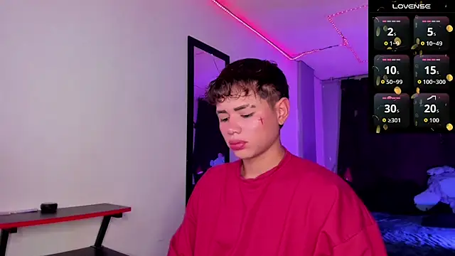 Snapshot of Jostin18 chatting on 09-15-25, 01:44 Jostin18 online show from 09-15-25, 01:44