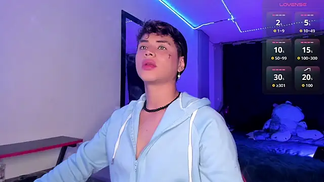 Snapshot of Jostin18 chatting on 09-23-25, 03:20 Jostin18 online show from 09-23-25, 03:20