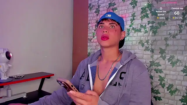 Snapshot of Jostin18 chatting on 10-20-25, 01:00 Jostin18 online show from 10-20-25, 01:00