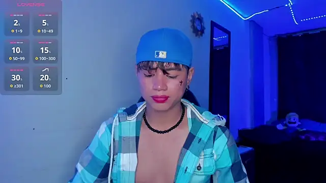 Snapshot of Jostin18 chatting on 11-09-25, 02:15 Jostin18 online show from 11-09-25, 02:15