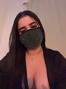Snapshot of kamy55 chatting on 05-02-26, 06:57 kamy55 online show from 05-02-26, 06:57