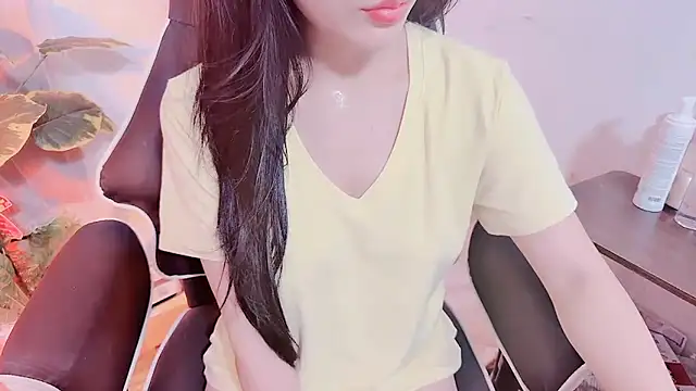Snapshot of Bino119 chatting on 05-08-26, 01:16 Bino119 online show from 05-08-26, 01:16