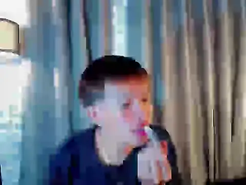 Snapshot of prince_elaijah chatting on 10-07-25, 02:03 prince elaijah online show from 10-07-25, 02:03