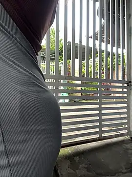 Snapshot of FishingGirl chatting on 09-18-25, 02:13 FishingGirl online show from 09-18-25, 02:13