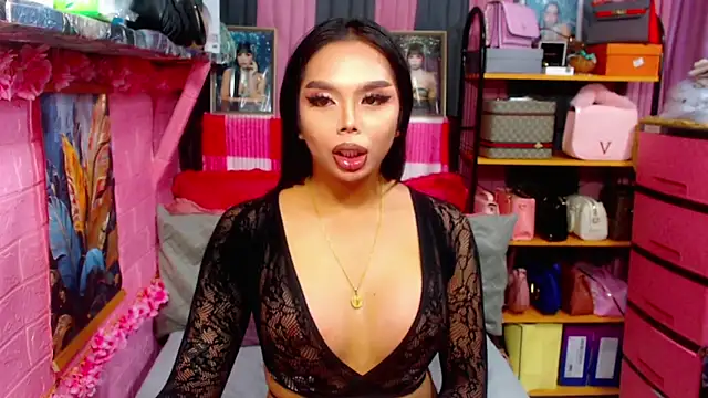 Snapshot of MoniqueCeleste chatting on 10-02-25, 04:14 MoniqueCeleste online show from 10-02-25, 04:14