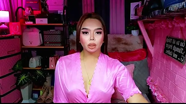 MoniqueCeleste online show from 10-31-25, 01:28