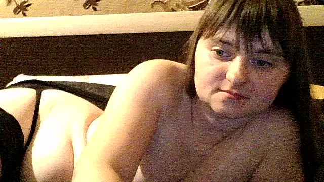 LuckyLust11 online show from 09-28-25, 03:28