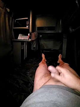 Snapshot of traverse chatting on 02-18-26, 08:32 traverse online show from 02-18-26, 08:32