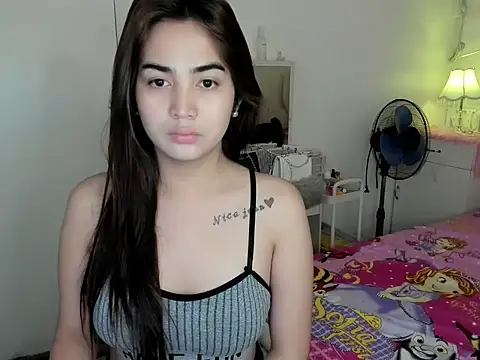 Snapshot of Alovelydoll_nica chatting on 04-20-26, 01:19 Alovelydoll nica online show from 04-20-26, 01:19