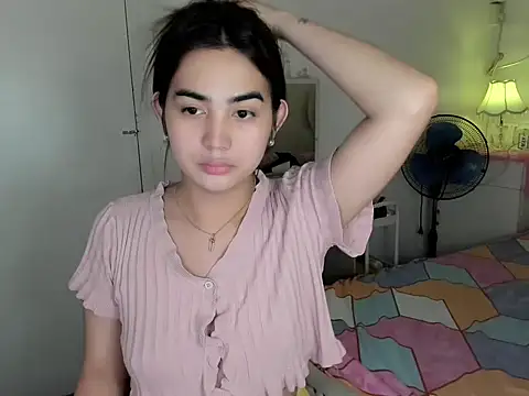 Snapshot of Alovelydoll_nica chatting on 05-08-26, 03:01 Alovelydoll nica online show from 05-08-26, 03:01