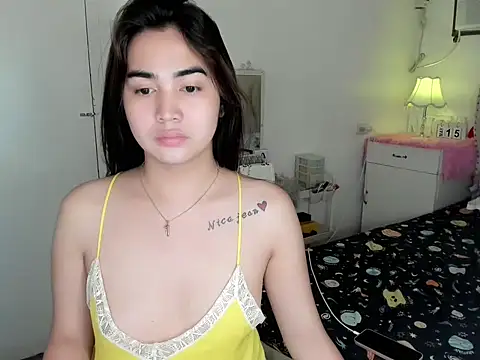 Snapshot of Alovelydoll_nica chatting on 05-15-26, 01:34 Alovelydoll nica online show from 05-15-26, 01:34