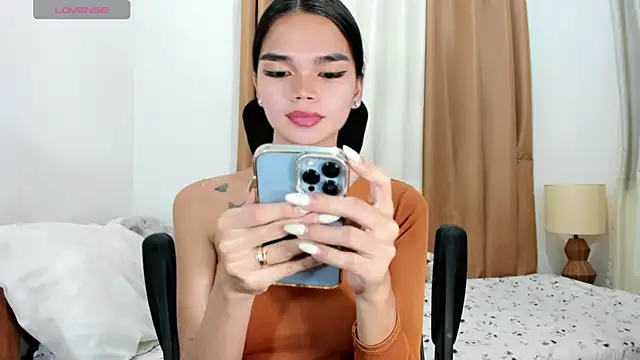 kendall petite18 online show from 06-07-26, 04:22