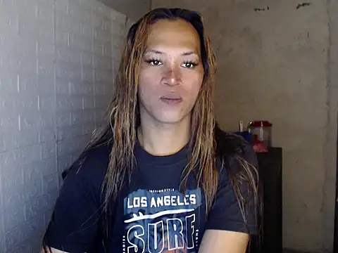 isabellabigcock06 online show from 04-15-26, 01:51