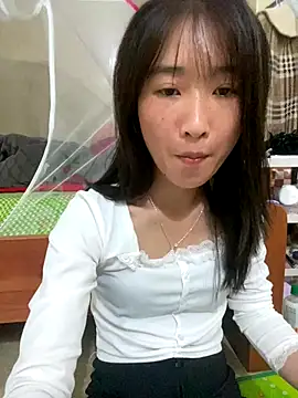 Snapshot of oneyou_400 chatting on 10-30-25, 03:02 oneyou 400 online show from 10-30-25, 03:02