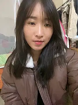 Snapshot of oneyou_400 chatting on 11-17-25, 12:55 oneyou 400 online show from 11-17-25, 12:55