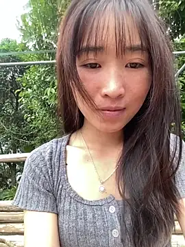 Snapshot of oneyou_400 chatting on 12-15-25, 04:39 oneyou 400 online show from 12-15-25, 04:39