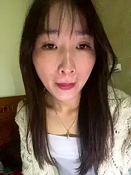 Snapshot of oneyou_400 chatting on 01-15-26, 05:23 oneyou 400 online show from 01-15-26, 05:23