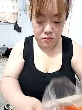 Snapshot of Cindy237st chatting on 09-27-25, 04:06 Cindy237st online show from 09-27-25, 04:06