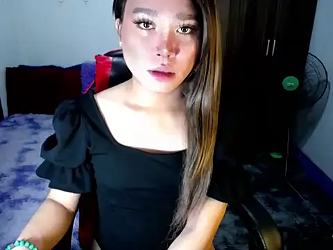 Urassiansweetcummer online show from 11-13-25, 02:10