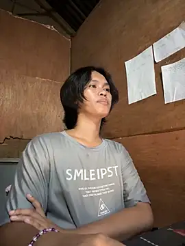 Snapshot of My_sweet_ladyboy chatting on 10-15-25, 02:39 My sweet ladyboy online show from 10-15-25, 02:39