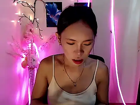 Snapshot of Shindoll chatting on 12-03-25, 09:07 Shindoll online show from 12-03-25, 09:07