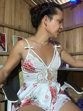 Snapshot of Precious_foryou chatting on 05-22-26, 02:40 Precious foryou online show from 05-22-26, 02:40