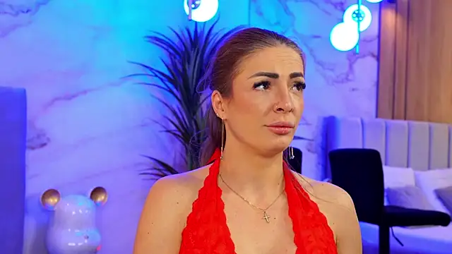 Snapshot of Izabellle02 chatting on 02-21-26, 06:03 Izabellle02 online show from 02-21-26, 06:03