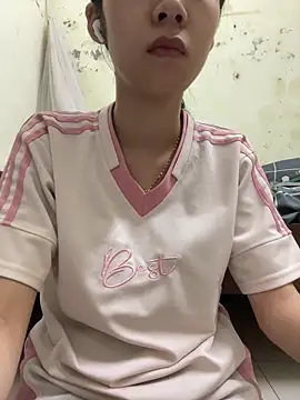 meomeo2k6 online show from 10-14-25, 02:07