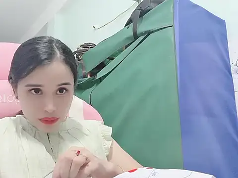 Snapshot of Prudenn_2k chatting on 10-28-25, 06:21 Prudenn 2k online show from 10-28-25, 06:21