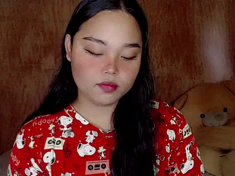 Snapshot of _Lylia chatting on 09-17-25, 05:31  Lylia online show from 09-17-25, 05:31