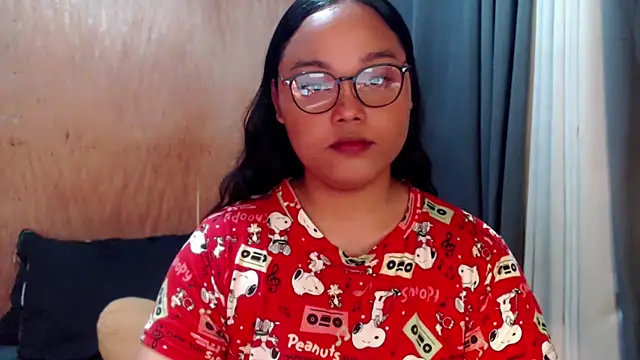 Snapshot of _Lylia chatting on 10-06-25, 05:49  Lylia online show from 10-06-25, 05:49