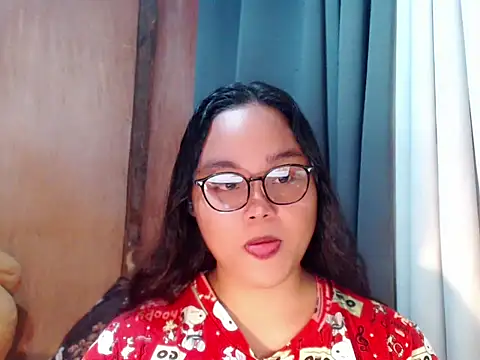  Lylia online show from 11-17-25, 10:15