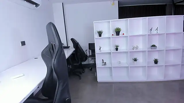 megan bigboobs  online show from 11-09-25, 11:41