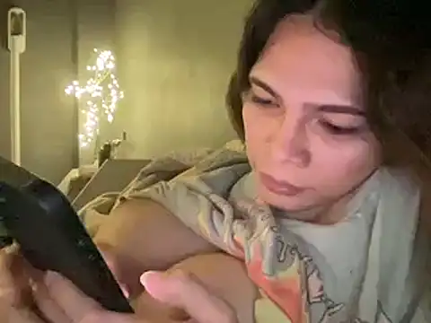 Snapshot of urhotfucker69 chatting on 06-19-26, 10:46 urhotfucker69 online show from 06-19-26, 10:46