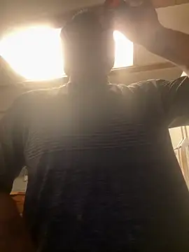 edddy23 online show from 10-08-25, 01:42