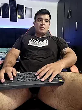 Snapshot of thiago__cp01 chatting on 09-10-25, 03:17 thiago  cp01 online show from 09-10-25, 03:17