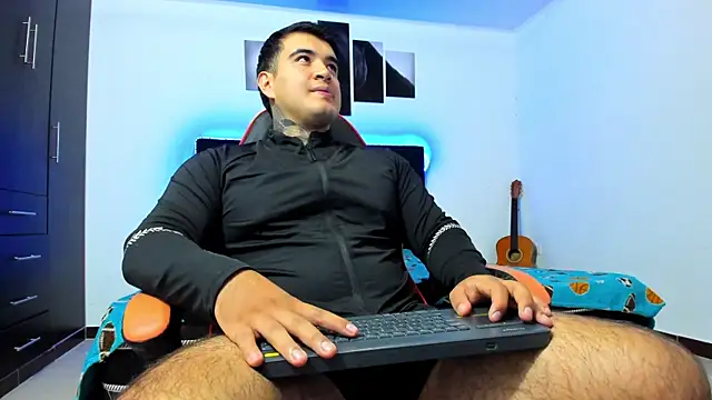 thiago  cp01 online show from 03-10-26, 07:02