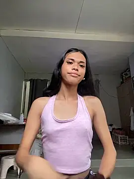 Snapshot of urcurlydiva chatting on 09-27-25, 08:30 urcurlydiva online show from 09-27-25, 08:30