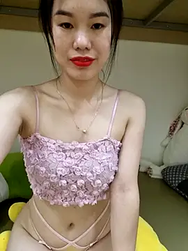 Snapshot of Baby-ladytits2025 chatting on 10-09-25, 04:32 Baby-ladytits2025 online show from 10-09-25, 04:32